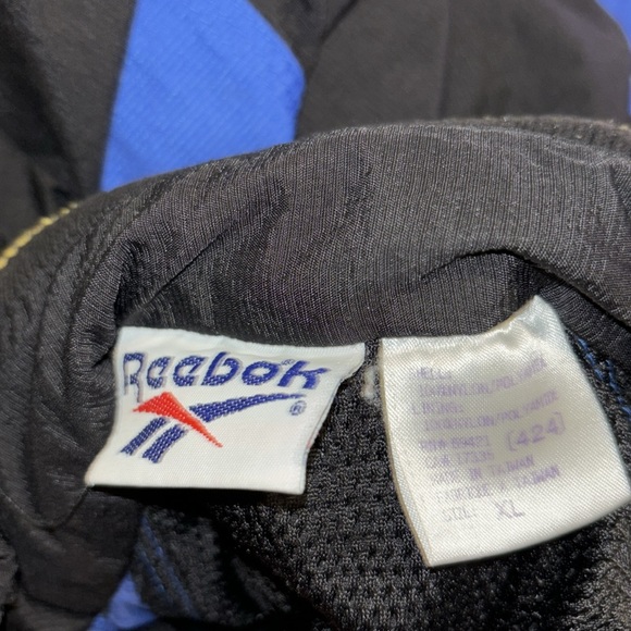 REEBOK HALF ZIP WINDBREAKER WITH FRONT POUCH ZIP UP POCKET - Picture 5 of 5